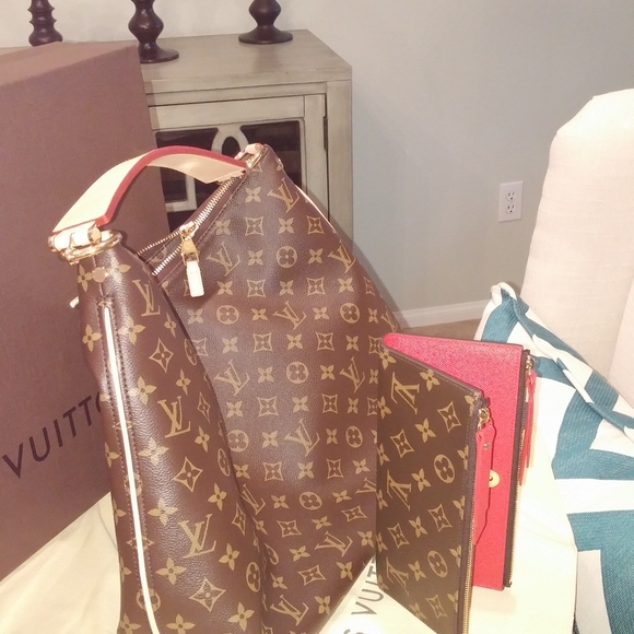 Authentic  Louis Vuitton Sully MM - Picture 5 of 12